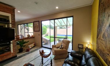 CASA EN VENTA EN FRACC. SAN JERONIMO AHUATEPEC