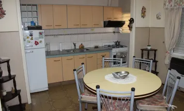 CASA EN WILLIAM MORRIS 2 DORMITORIOS