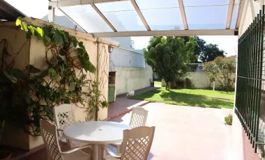 CASA EN WILLIAM MORRIS 2 DORMITORIOS