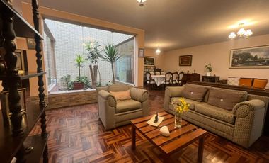 🏡 Amplia Y Elegante Casa En Venta – Ideal Para Familias Que Buscan Comodidad Y Estilo 🏡
