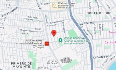 CASA EN VENTA EN COLONIA JARDINES DE MOCAMBO CERCA DE UVM VERACRUZ