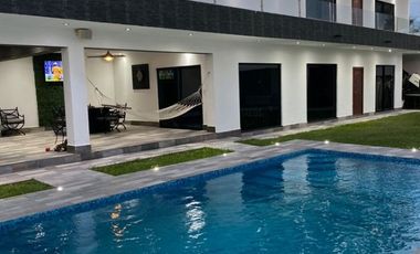 EXCELENTE QUINTA EN VENTA EN NUEVA CASTILLA, ESCOBEDO, NUEVO LEON.