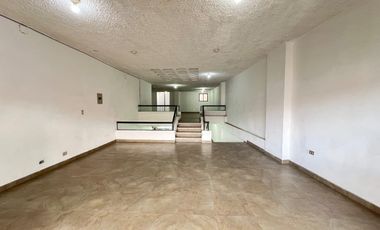 EN VENTA LOCAL COMERCIAL / AV. GONZALEZ SUAREZ