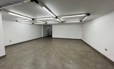 EN VENTA LOCAL COMERCIAL / AV. GONZALEZ SUAREZ