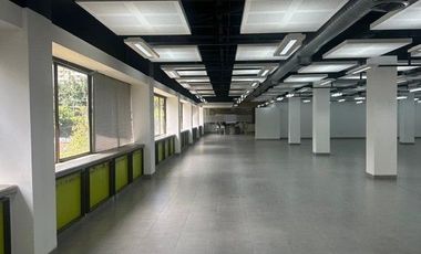 Renta de edficio de Oficinas - El Colombiano Envigado Medellín