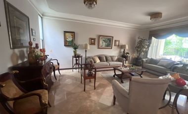 VENTA CASA EN PLAZA REAL VÍA SAMBORONDON