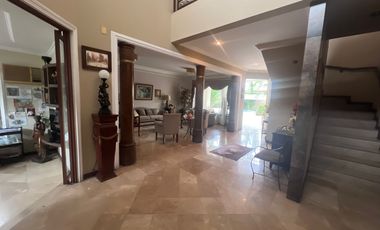 VENTA CASA EN PLAZA REAL VÍA SAMBORONDON