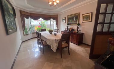 VENTA CASA EN PLAZA REAL VÍA SAMBORONDON