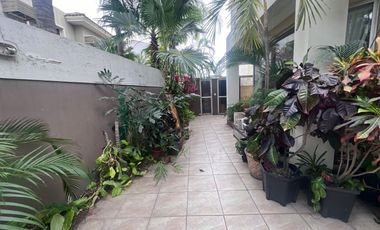 VENTA CASA EN PLAZA REAL VÍA SAMBORONDON