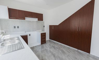 Casa en Venta, Residencial Cinco Bosques. Tehuacán, Puebla.