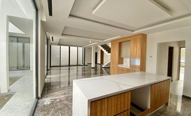 CASA EN VENTA EN PEDREGAL DE LA MONTAÑA, MONTERREY NUEVO LEON