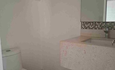 Renta Casa Sin Muebles en Vilanova Residencial