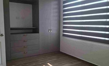 Renta Casa Sin Muebles en Vilanova Residencial