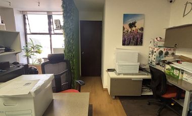 Oficina en Venta en Av. Tecnológico, San Ángel, Querétaro - Excelente Ubicación