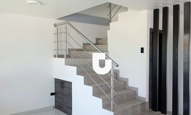 Casa en Venta en Guaranda – Sector Vinchoa central a 5 minutos del centro de la ciudad/25urb27