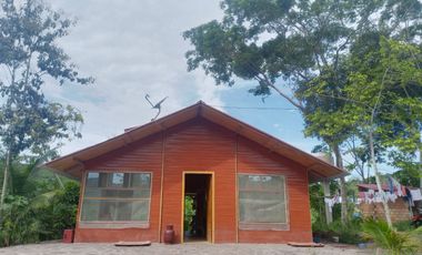 Finca de 77000 M2 Incluye Equipamiento, 2 casas, 1 galpon , 1 Tambo - Servicios instalados