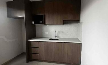 edificio en venta o casa en venta sector feria libre el batán con local comercial y departamentos