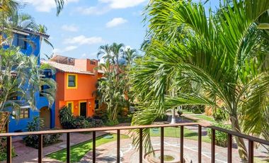 Vive el lujo frente al canal Casa en venta en Marina Vallarta.