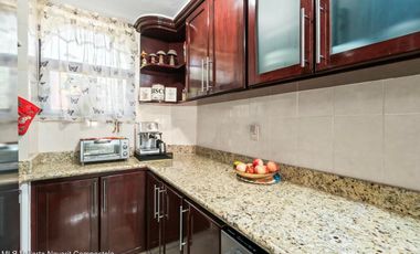 Vive el lujo frente al canal Casa en venta en Marina Vallarta.