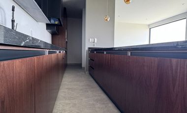 CASA EN VENTA EN LOMAS DEL MOLINO