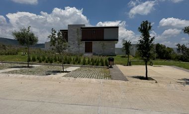 CASA EN VENTA EN LOMAS DEL MOLINO