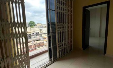 En alquiler departamento de 3 habitaciones como nuevo