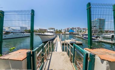 Villa Colonial de Lujo en venta en Isla Iguana – Frente al Canal de Marina Vallarta