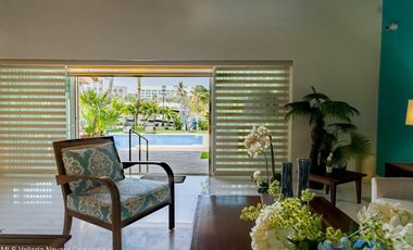 Villa Colonial de Lujo en venta en Isla Iguana – Frente al Canal de Marina Vallarta