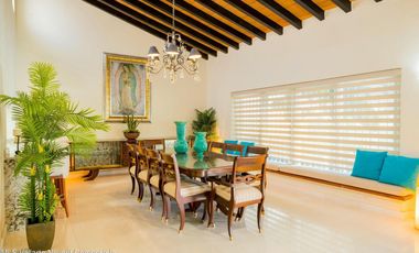 Villa Colonial de Lujo en venta en Isla Iguana – Frente al Canal de Marina Vallarta