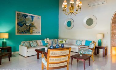 Villa Colonial de Lujo en venta en Isla Iguana – Frente al Canal de Marina Vallarta
