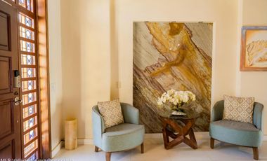 Villa Colonial de Lujo en venta en Isla Iguana – Frente al Canal de Marina Vallarta