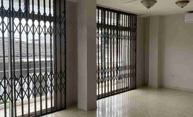 Alquiler de Departamento 3 dormitorios en Alborada