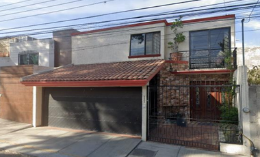 SE VENDE CASA EN RINCON ARBOLEDAS PUEBLA