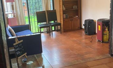 Vendo cómoda casa  de 2 pisos en La Cisterna, 5 dormitorios 2 baños, $ 182.000.000