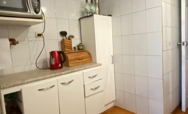 Vendo cómoda casa  de 2 pisos en La Cisterna, 5 dormitorios 2 baños, $ 182.000.000