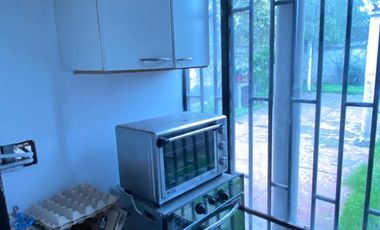 Vendo cómoda casa  de 2 pisos en La Cisterna, 5 dormitorios 2 baños, $ 182.000.000