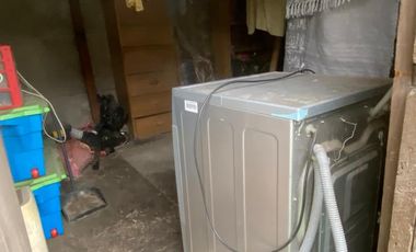 Vendo cómoda casa  de 2 pisos en La Cisterna, 5 dormitorios 2 baños, $ 182.000.000