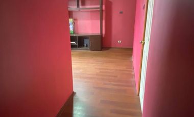 Vendo cómoda casa  de 2 pisos en La Cisterna, 5 dormitorios 2 baños, $ 182.000.000