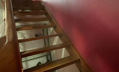 Vendo cómoda casa  de 2 pisos en La Cisterna, 5 dormitorios 2 baños, $ 182.000.000