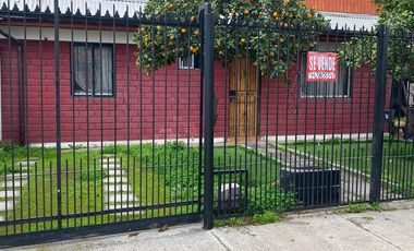Vendo cómoda casa  de 2 pisos en La Cisterna, 5 dormitorios 2 baños, $ 182.000.000
