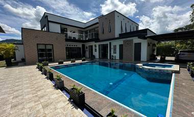 Casa campestre de lujo en Restrepo-Meta