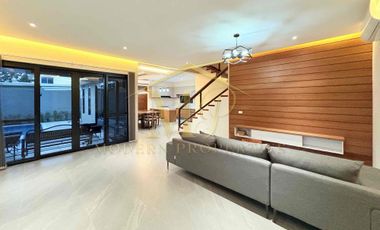 5 Bedrooms Modern House with Swimming Pool near Clark