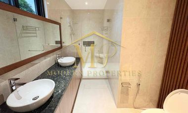 5 Bedrooms Modern House with Swimming Pool near Clark