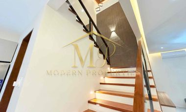 5 Bedrooms Modern House with Swimming Pool near Clark