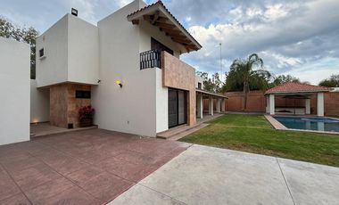 CASA EN VENTA, SAN LUIS POTOSI, LA FLORIDA, SEMINUEVA, ELEGANCIA Y CONFORT