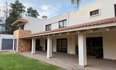 CASA EN VENTA, SAN LUIS POTOSI, LA FLORIDA, SEMINUEVA, ELEGANCIA Y CONFORT