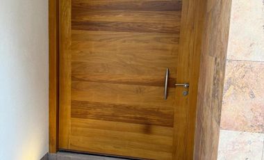 CASA EN VENTA, SAN LUIS POTOSI, LA FLORIDA, SEMINUEVA, ELEGANCIA Y CONFORT