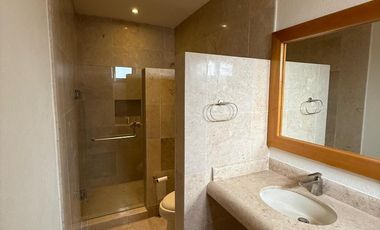 CASA EN VENTA, SAN LUIS POTOSI, LA FLORIDA, SEMINUEVA, ELEGANCIA Y CONFORT