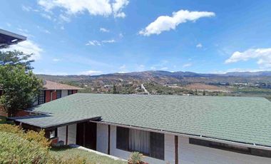 HERMOSA QUINTA DE VENTA