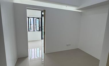 HARBOUR14XXT2: For Rent Unfurnished 1BR with Balcony in Harbour Park Residences
